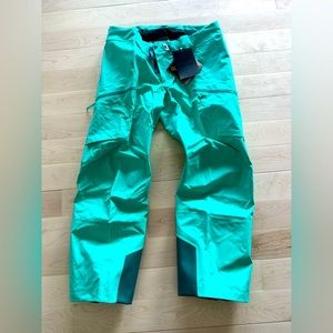 Arc’teryx brand new with tags Sentinel AR Pant size XL